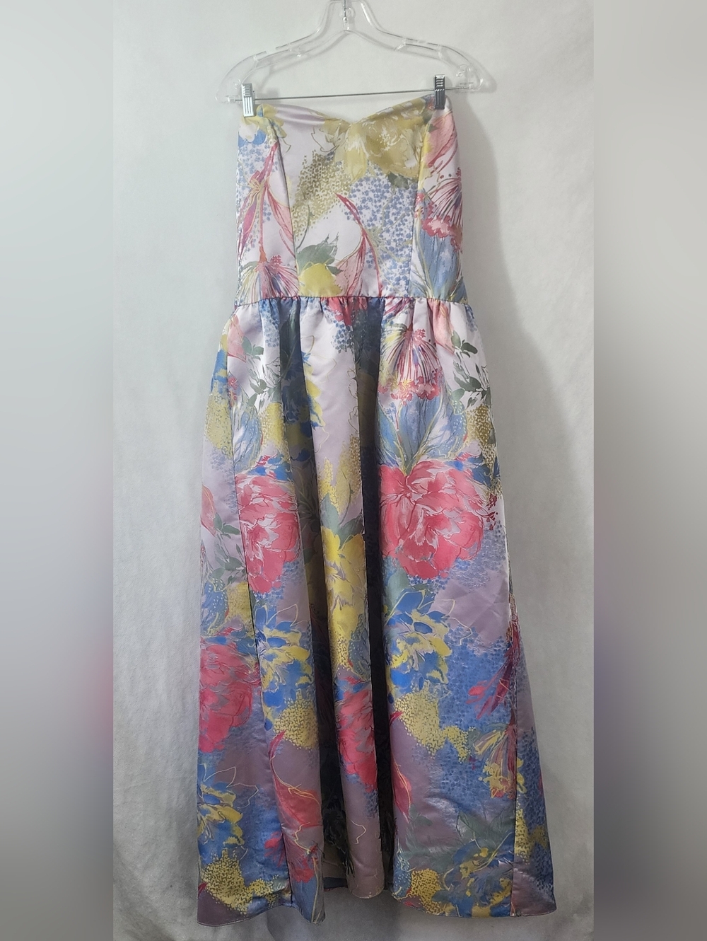 Aidan Mattox Floral Jacquard Strapless Gown - Picture 4 of 8